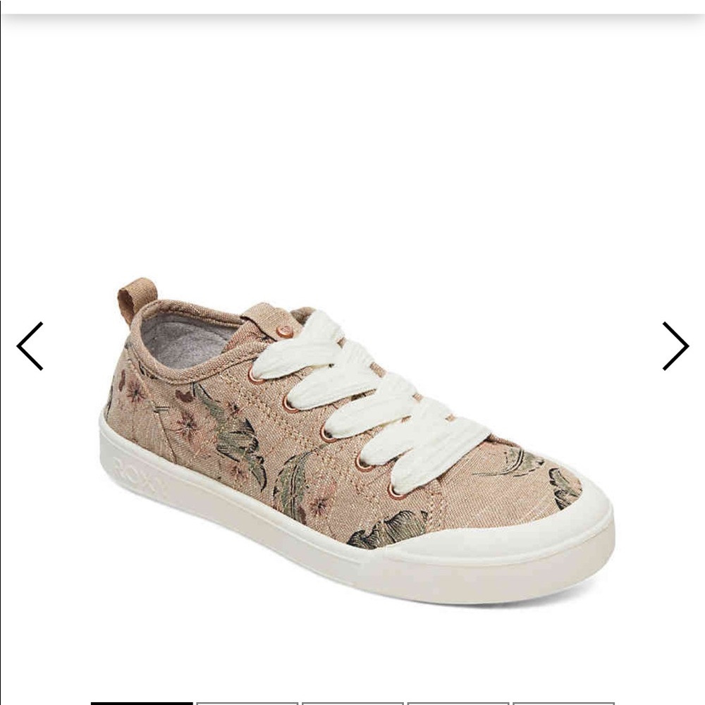 Roxy Thalia sneakers. Jungle look size 7 1/2
